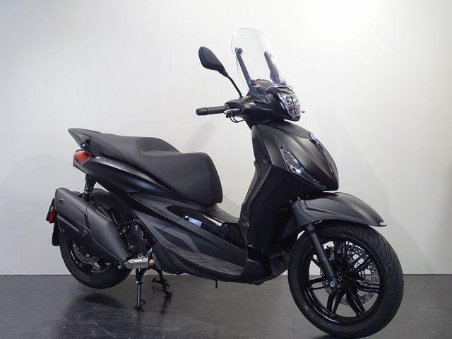 piaggio - beverly-deep-black-400