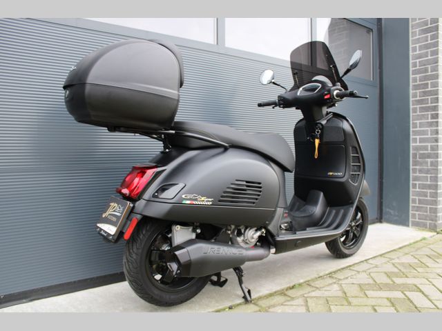 piaggio - gts-touring-300