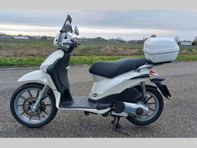 piaggio - liberty-125