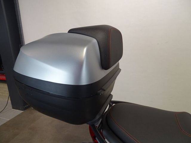 piaggio - mp3-300-abs-sport