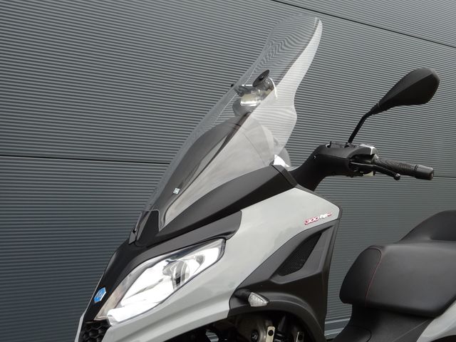 piaggio - mp3-300-hpe-sport