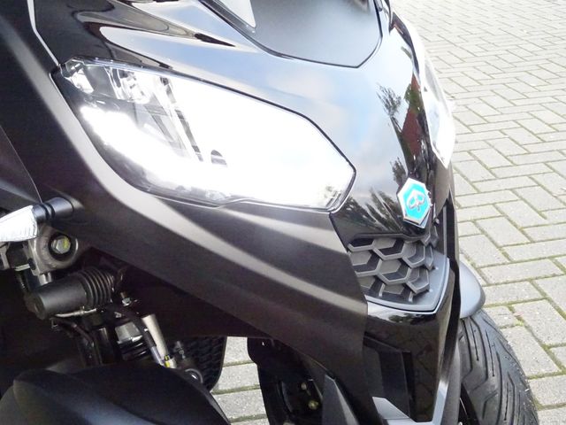 piaggio - mp3-300-hpe-sport