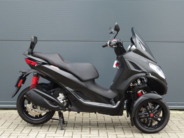 piaggio - mp3-300-hpe-sport