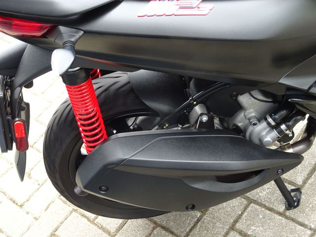 piaggio - mp3-300-hpe-sport