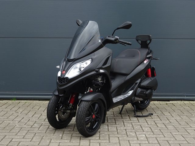 piaggio - mp3-300-hpe-sport