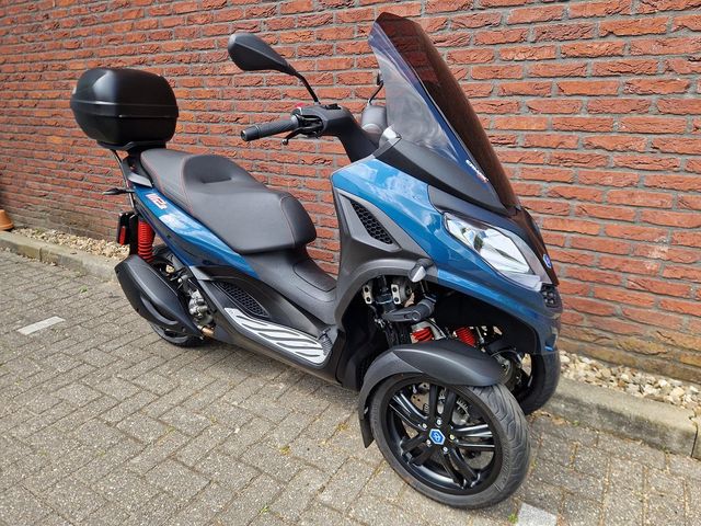 piaggio - mp3-300-hpe-sport