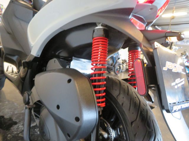 piaggio - mp3-300-hpe-sport