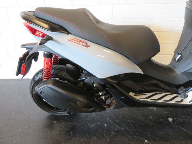 piaggio - mp3-300-hpe-sport