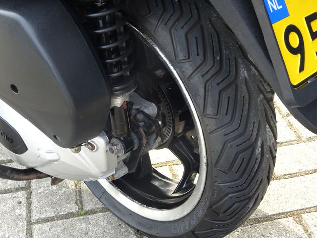 piaggio - mp3-300-lt
