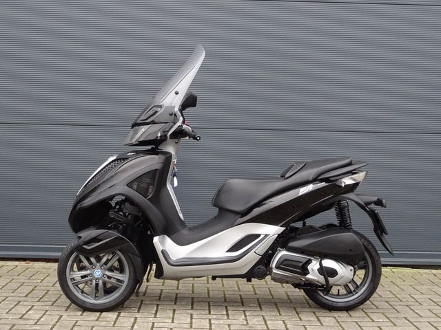 piaggio - mp3-300-lt-yourban