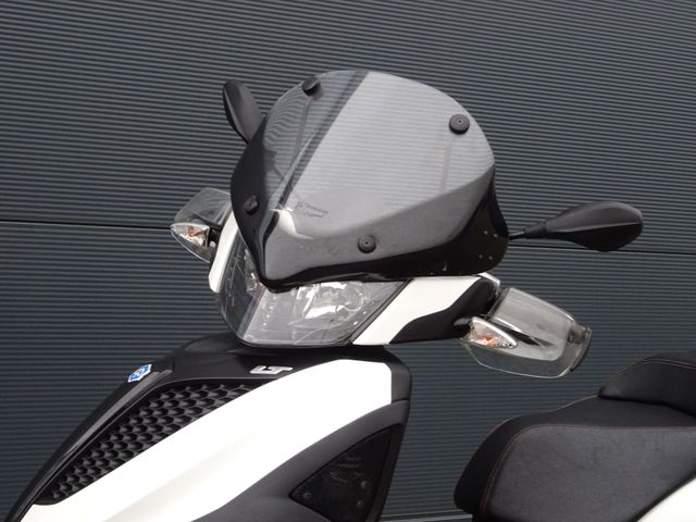 piaggio - mp3-300-lt-yourban