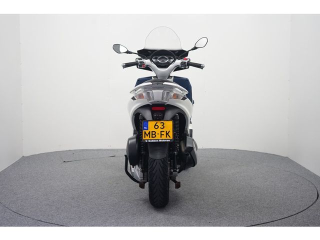 piaggio - mp3-300-yourban