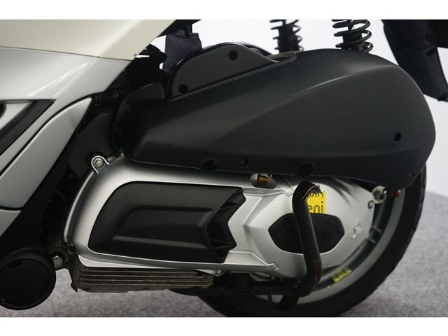 piaggio - mp3-300-yourban