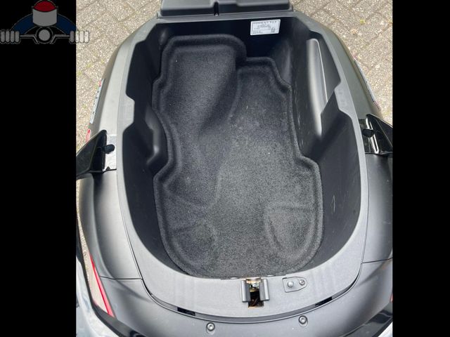 piaggio - mp3-400