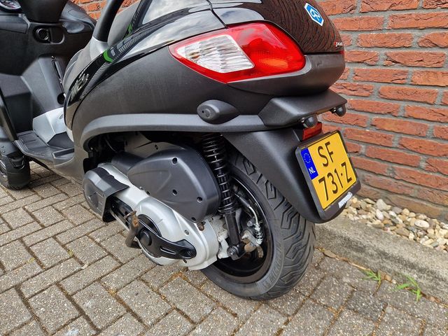 piaggio - mp3-400-lt