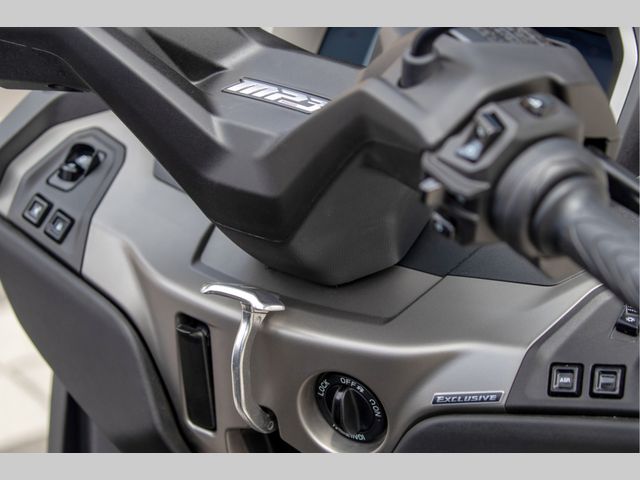 piaggio - mp3-500-lt-sport