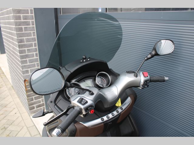 piaggio - mp3-500-lt-sport