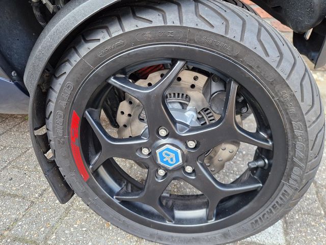 piaggio - mp3-500-sport-hpe-abs-asr