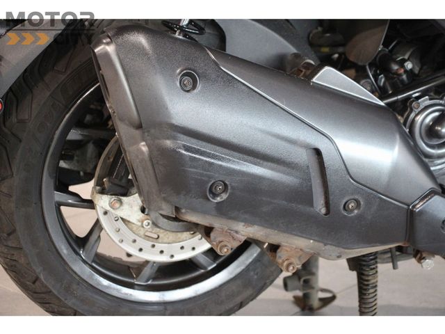 piaggio - mp3-530-hpe-advance-exlusive