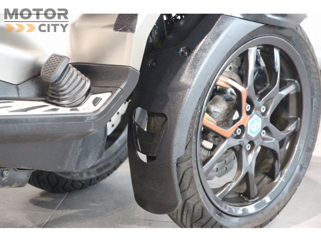 piaggio - mp3-530-hpe-advance-exlusive