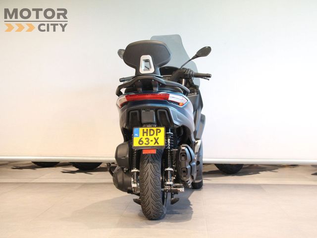 piaggio - mp3-530-hpe-advance-exlusive