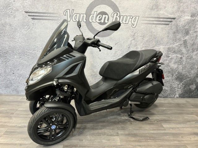 piaggio - mp3-deep-black-300