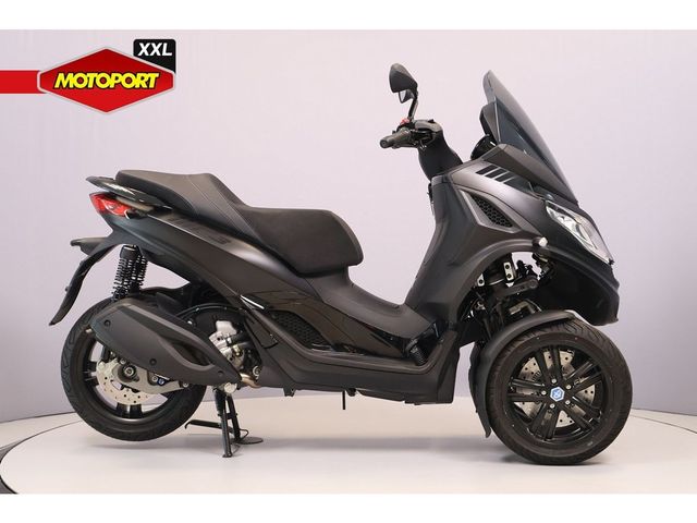 piaggio - mp3-deep-black-300