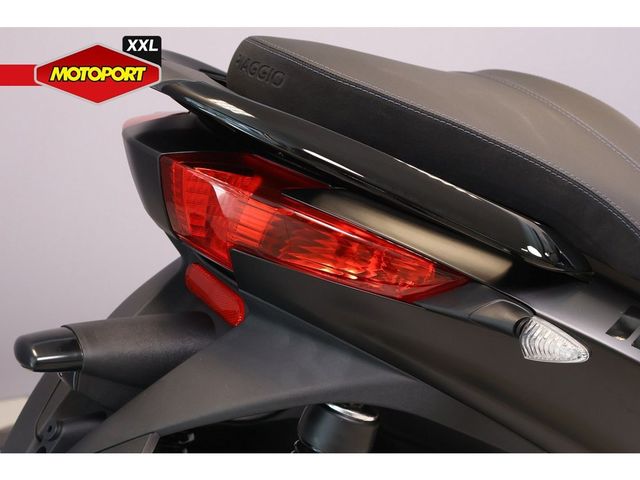 piaggio - mp3-deep-black-300