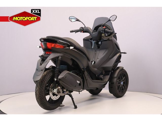 piaggio - mp3-deep-black-300