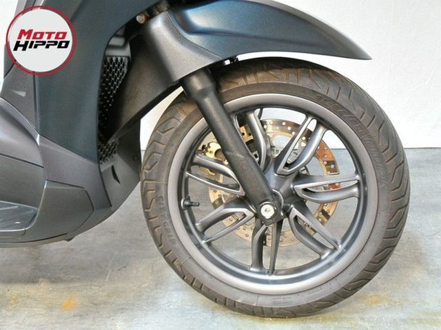 piaggio - new-beverly-s-400-hpe