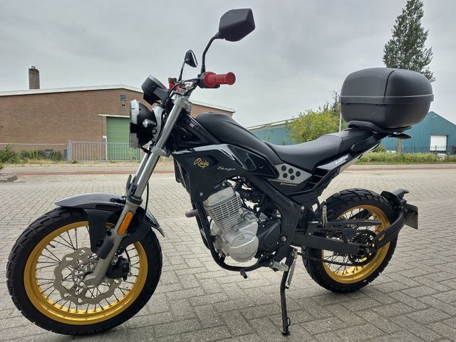 rieju - tango-125-i-scrambler