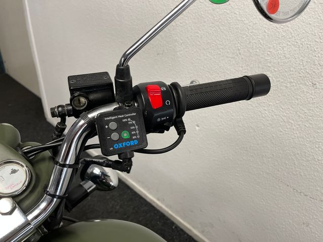 royal-enfield - classic-500