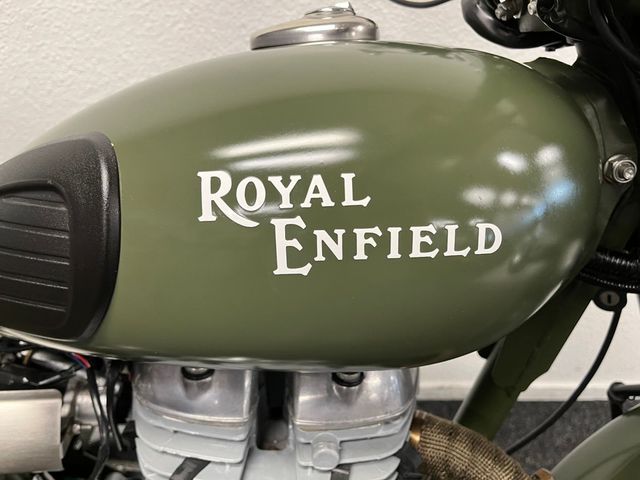 royal-enfield - classic-500