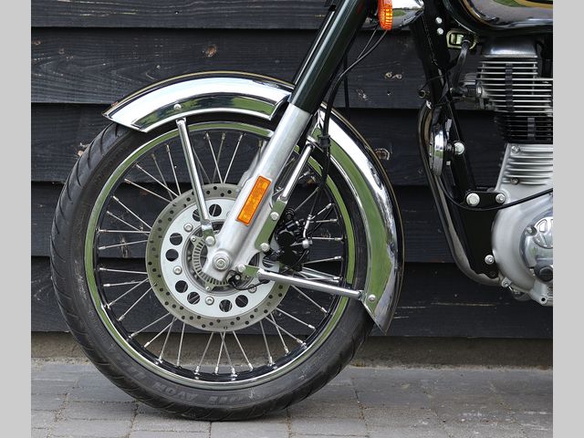 royal-enfield - classic-500-chrome