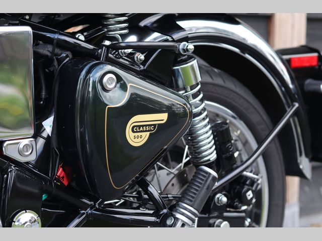 royal-enfield - classic-500-chrome