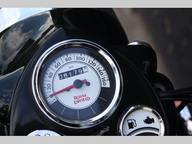 royal-enfield - classic-500-chrome