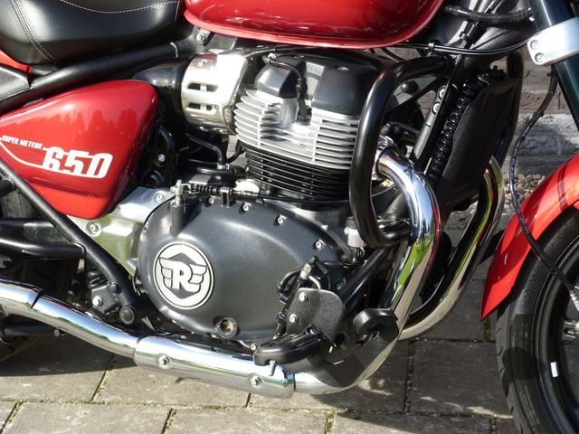 royal-enfield - super-meteor-650