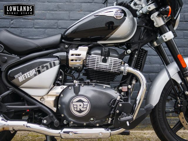 royal-enfield - super-meteor-650