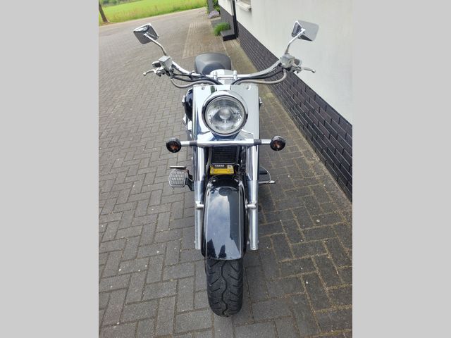 suzuki - 1500-intruder-lc