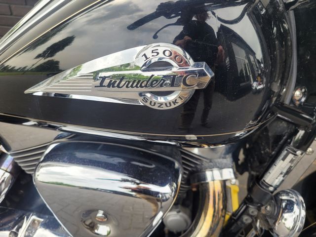 suzuki - 1500-intruder-lc