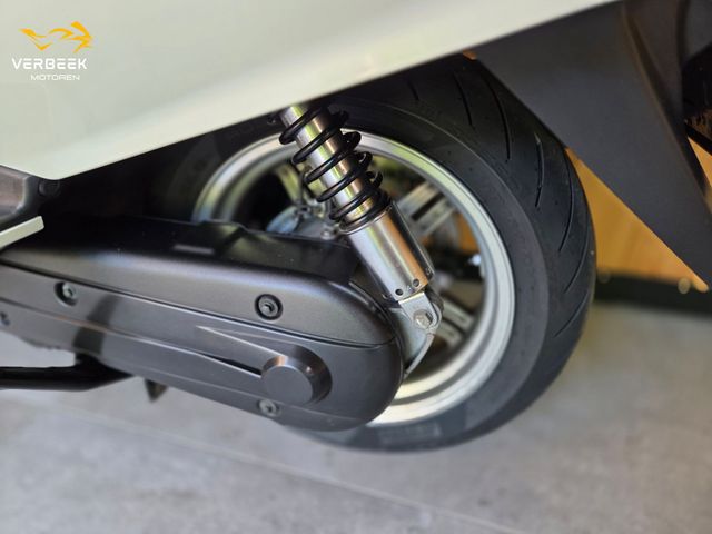 suzuki - an-650-burgman-abs-executive