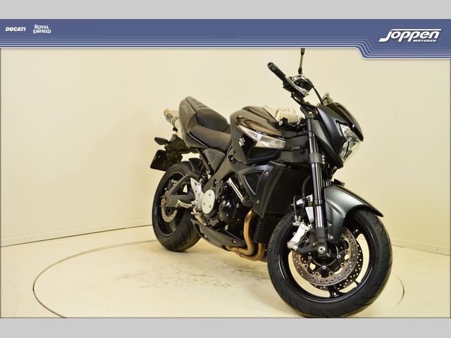 suzuki - b-king-1300