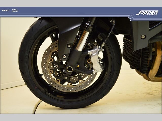 suzuki - b-king-1300