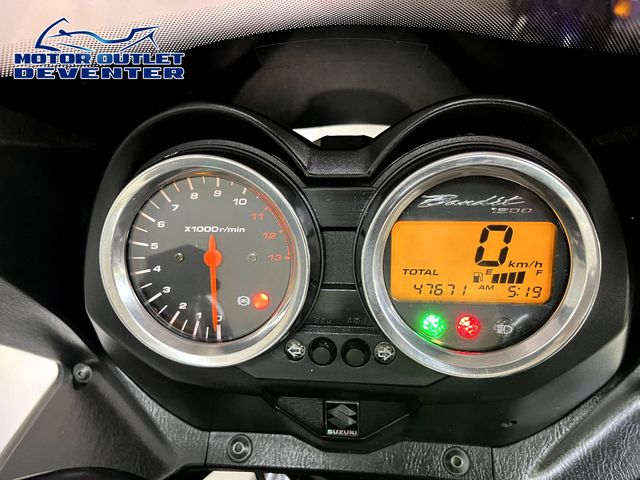 suzuki - bandit-1200-s