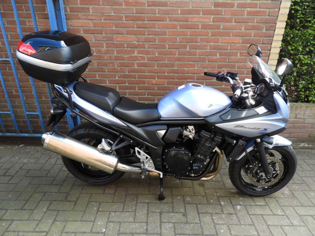 suzuki - bandit-650-sa