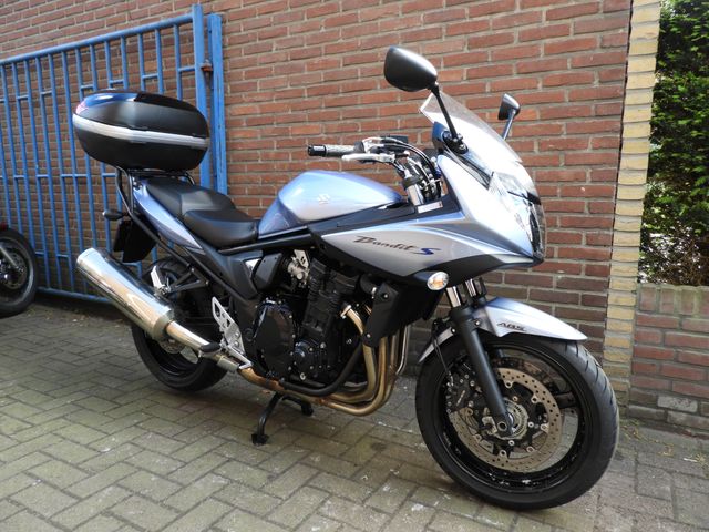 suzuki - bandit-650-sa