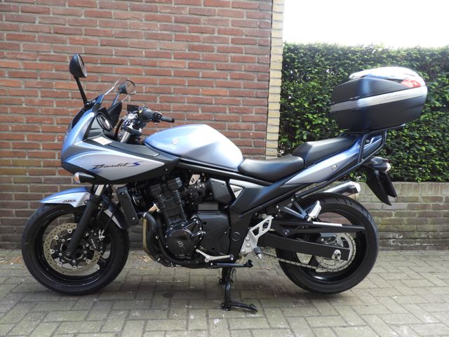 suzuki - bandit-650-sa