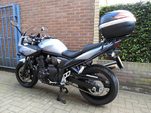 suzuki - bandit-650-sa
