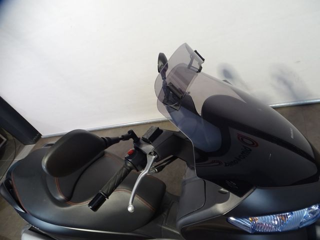 suzuki - burgman-200