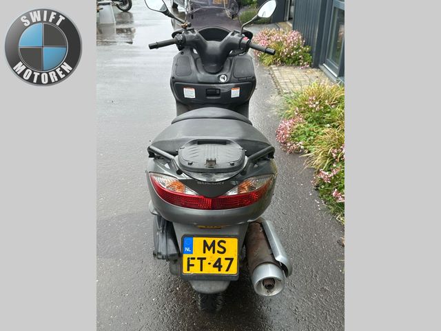 suzuki - burgman-200